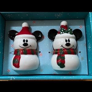 Mickey & Minnie Christmas Salt & Pepper shakers